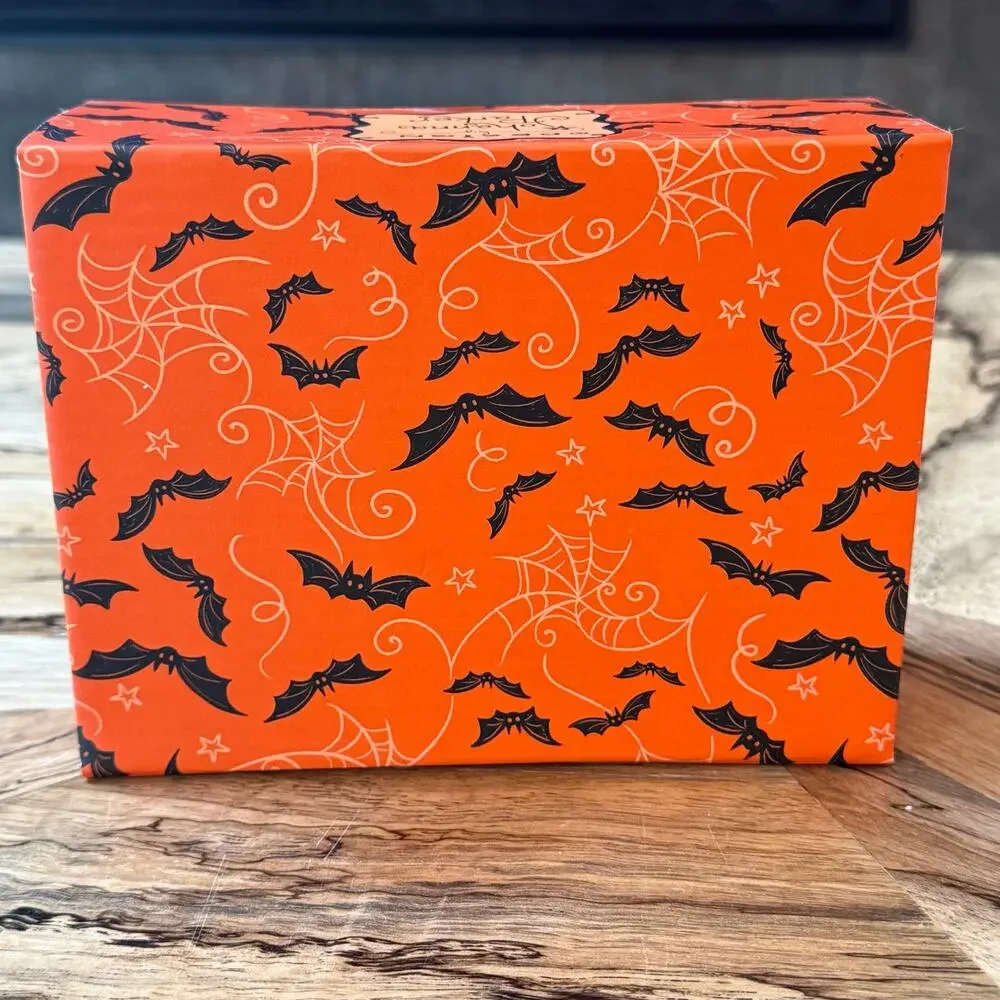 Johanna Parker Halloween Pumpkin Salt & Pepper Shakers Set Vintage Style NIB